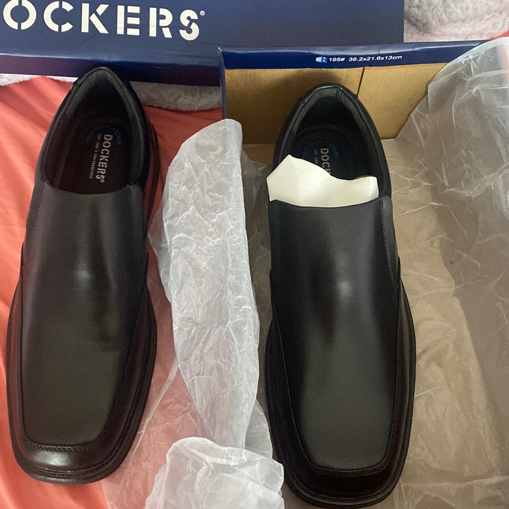 Men’s dress shoes